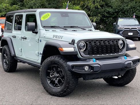 Certified 2024 Jeep Wrangler Unlimited AWD/4WD image 2