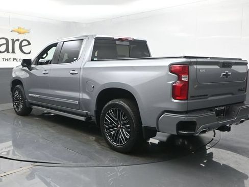 Used 2026 Chevrolet Silverado 1500 High Country AWD/4WD image 36