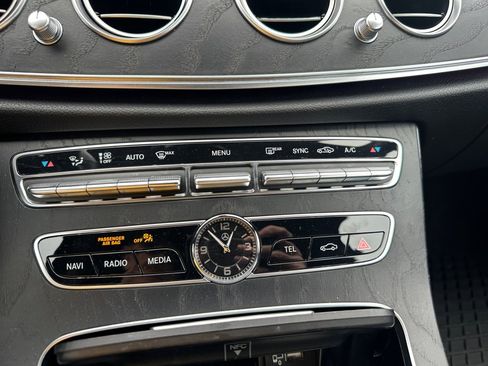 Used 2019 Mercedes-Benz E 300 image 21