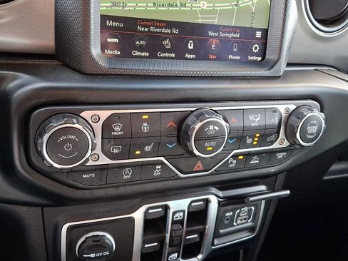 Used 2023 Jeep Wrangler Unlimited Sport AWD/4WD image 16