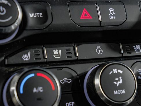 Used 2022 RAM 2500 Laramie image 24