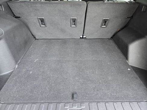 Used 2024 Chevrolet Equinox LT image 30