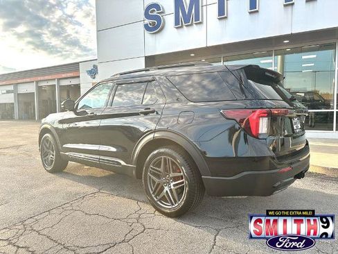 Certified 2026 Ford Explorer ST-Line w/ ST-Line Street Pack AWD/4WD image 3