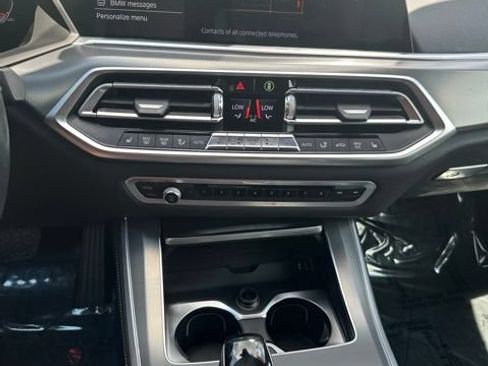 Used 2021 BMW X5 xDrive40i AWD/4WD image 24