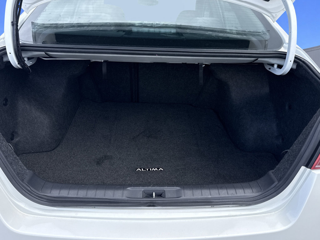 Used 2013 Nissan Altima 3.5 SV w/ Navigation Pkg FWD image 30