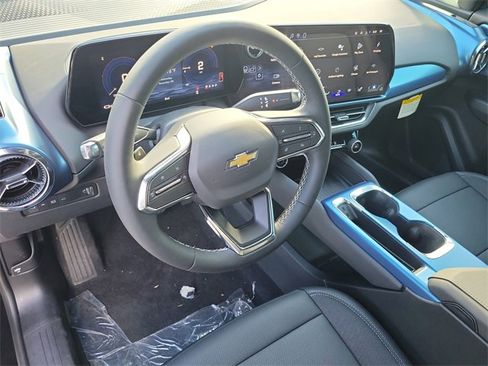 New 2026 Chevrolet Equinox EV LT image 11