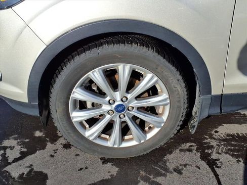 Used 2017 Ford Escape Titanium image 9