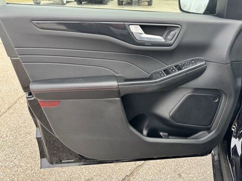 Used 2024 Ford Escape ST-Line image 10