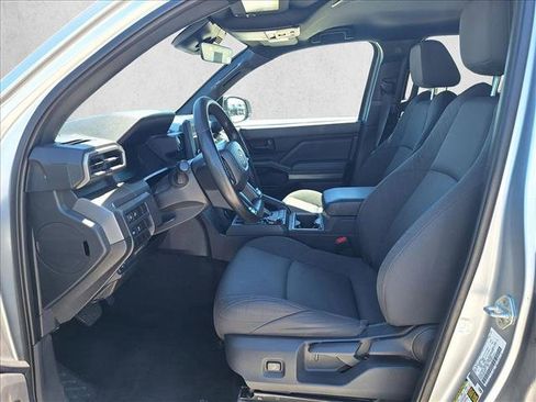 Used 2024 Toyota Tacoma SR5 AWD/4WD image 10