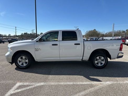 Certified 2023 RAM 1500 Classic SLT w/ Trailer & Traction Group image 4