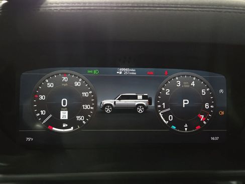 Used 2022 Land Rover Defender 110 X-Dynamic SE AWD/4WD image 5