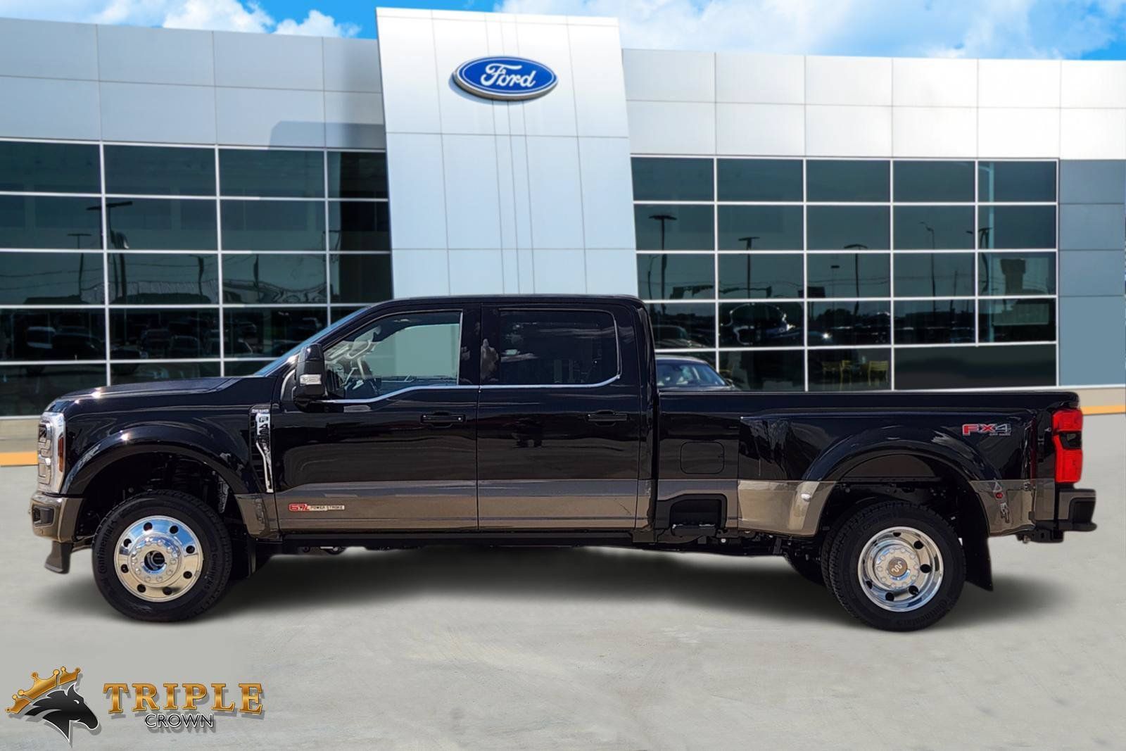 New 2027 Ford F450 King Ranch w/ FX4 Off-Road Package AWD/4WD image 3