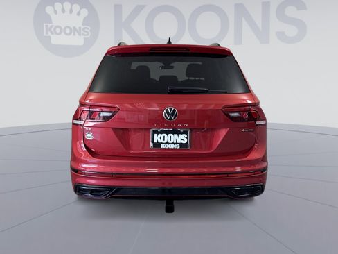 Used 2024 Volkswagen Tiguan SE R-Line AWD/4WD image 5