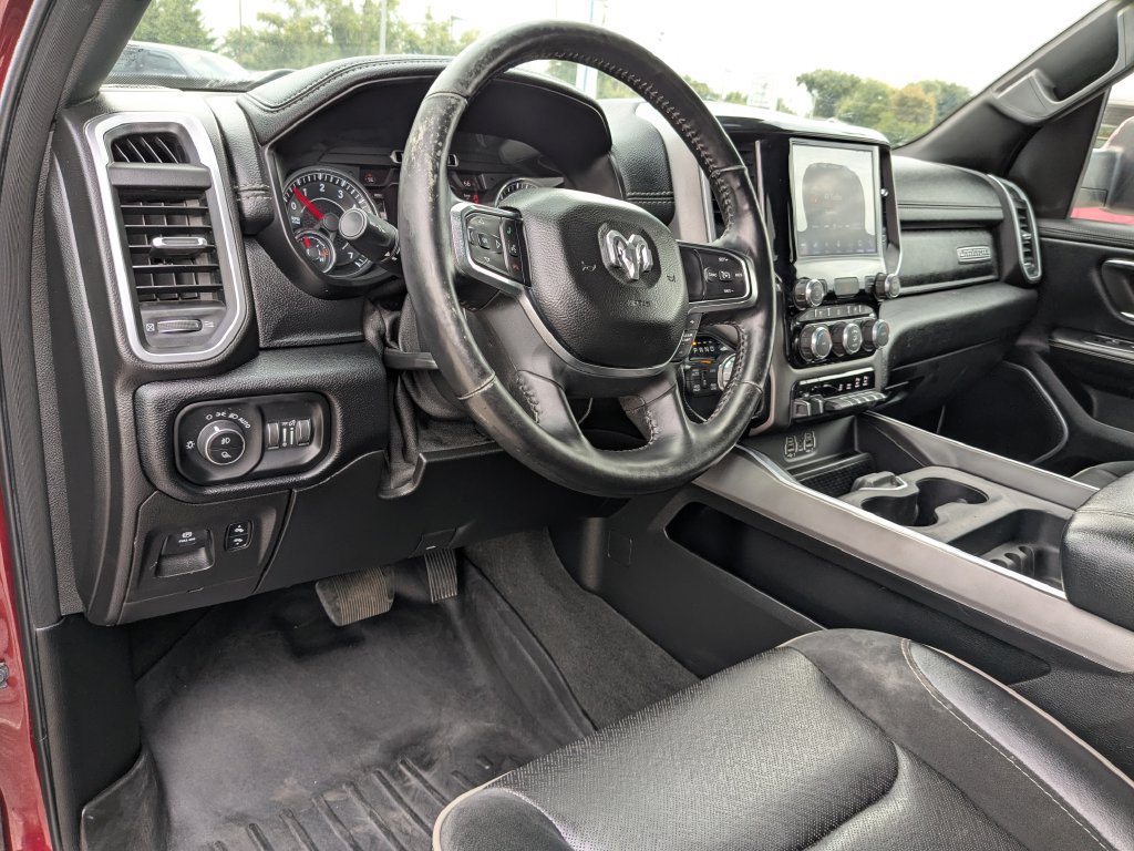 Used 2020 RAM 1500 Laramie w/ Sport Appearance Package AWD/4WD image 10