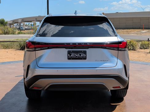 Used 2026 Lexus RX 450h AWD w/ Convenience Package image 3