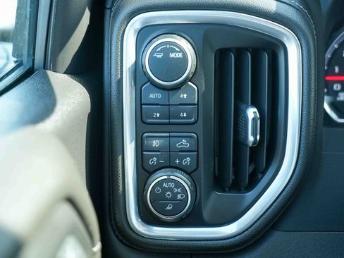 Used 2022 Chevrolet Silverado 1500 LT Trail Boss w/ Safety Package AWD/4WD image 26