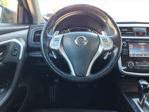 Used 2018 Nissan Altima 2.5 SR w/ SR Special Edition image 5