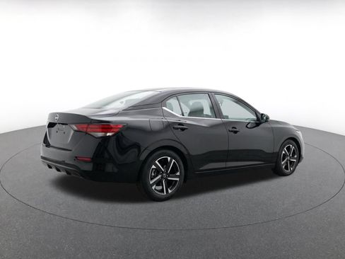 Used 2025 Nissan Sentra SV FWD image 9