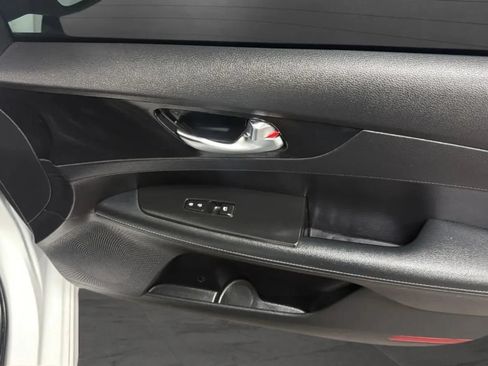 Used 2023 Kia Forte GT-Line FWD image 18