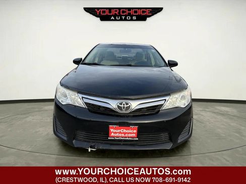 Used 2012 Toyota Camry LE image 8