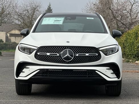 New 2026 Mercedes-Benz GLC 300 GLC 300 image 8