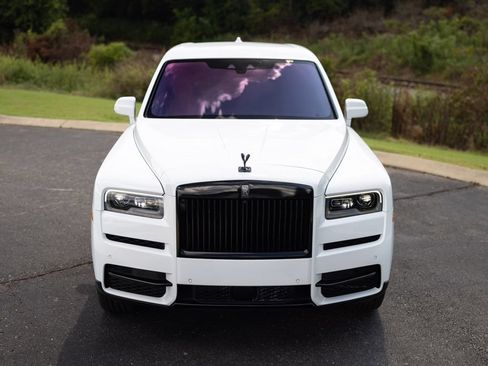 Certified 2022 Rolls-Royce Cullinan Black Badge w/ Dark Exterior Package AWD/4WD image 13