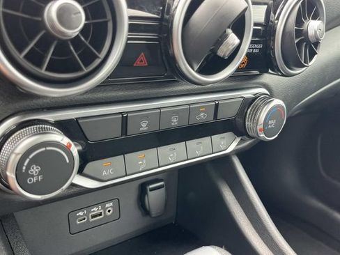 Used 2023 Nissan Sentra SV FWD image 33