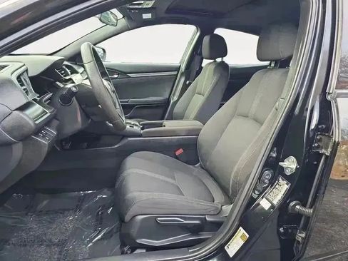 Used 2019 Honda Civic EX image 9