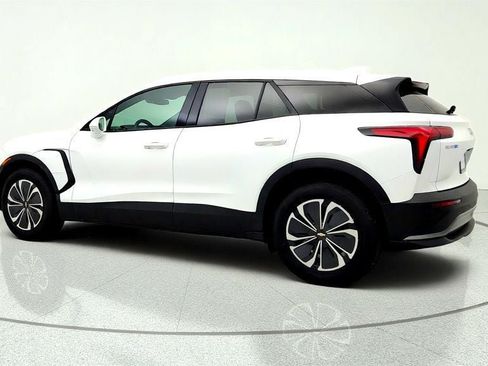Used 2024 Chevrolet Blazer EV LT AWD/4WD image 7