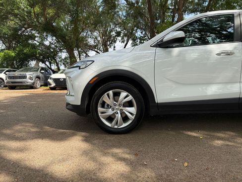Used 2025 Buick Encore GX Preferred image 25