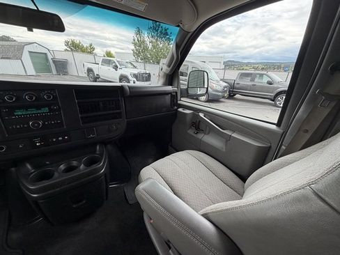 Used 2016 Chevrolet Express 3500 LT w/ LT Preferred Equipment Group RWD image 15