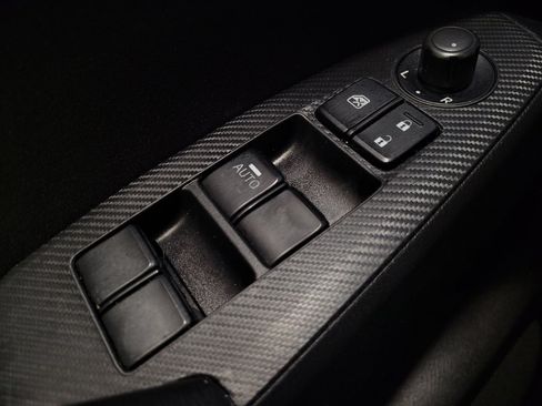 Used 2016 MAZDA MAZDA3 i Sport image 27