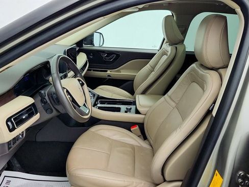 Used 2023 Lincoln Aviator Grand Touring w/ Equipment Group 301A AWD/4WD image 18