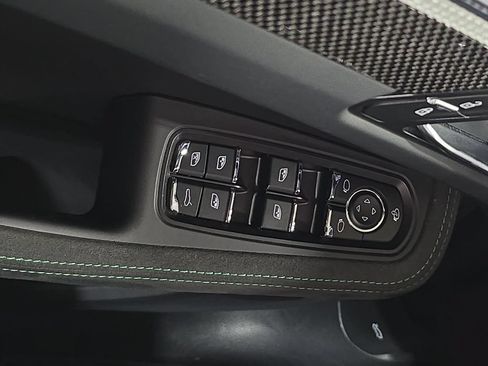 Certified 2024 Porsche Macan GTS AWD/4WD image 21