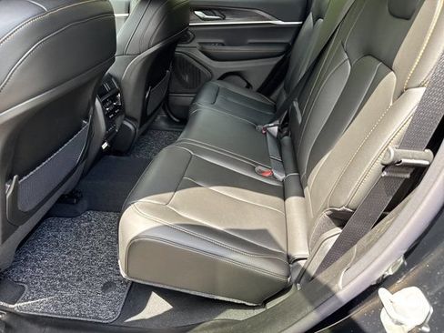 New 2026 Jeep Grand Cherokee Limited AWD/4WD image 19