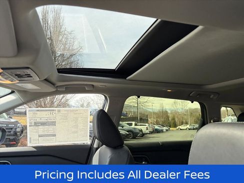 New 2026 Nissan Rogue Platinum w/ Platinum Premium Package AWD/4WD image 13