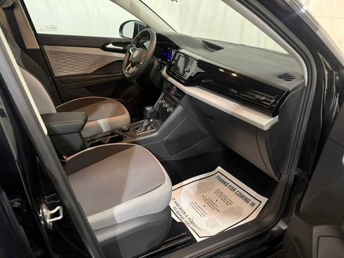 Certified 2022 Volkswagen Taos S image 27