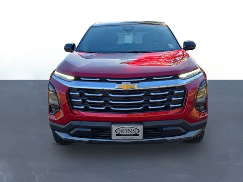 New 2026 Chevrolet Equinox LT image 2