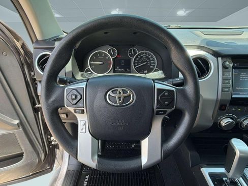 Used 2017 Toyota Tundra SR5 w/ SR5 Upgrade Package RWD image 11