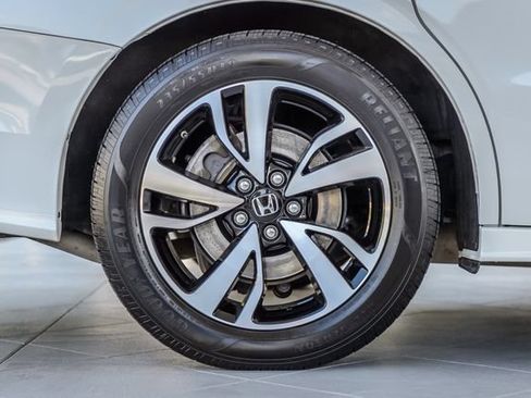 Used 2020 Honda Odyssey Elite image 15
