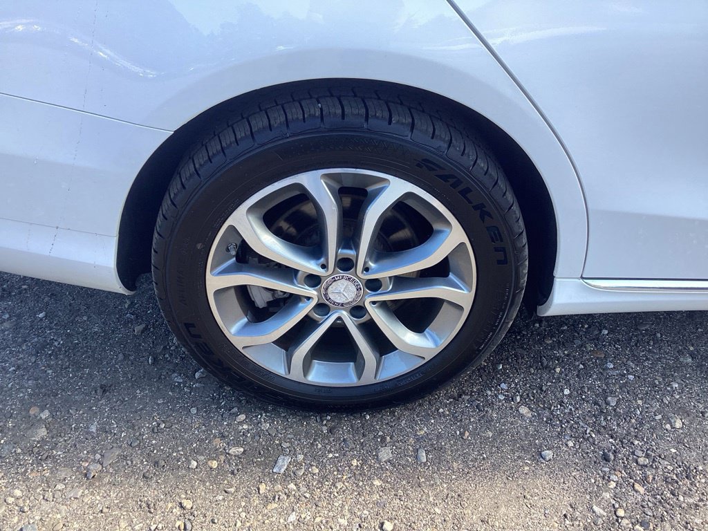Used 2015 Mercedes-Benz C 300 4MATIC Sedan image 7