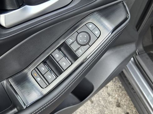 New 2026 Nissan Rogue SV w/ Cold Weather Package FWD image 18