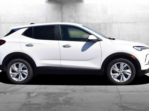 Used 2025 Buick Encore GX Preferred FWD image 5