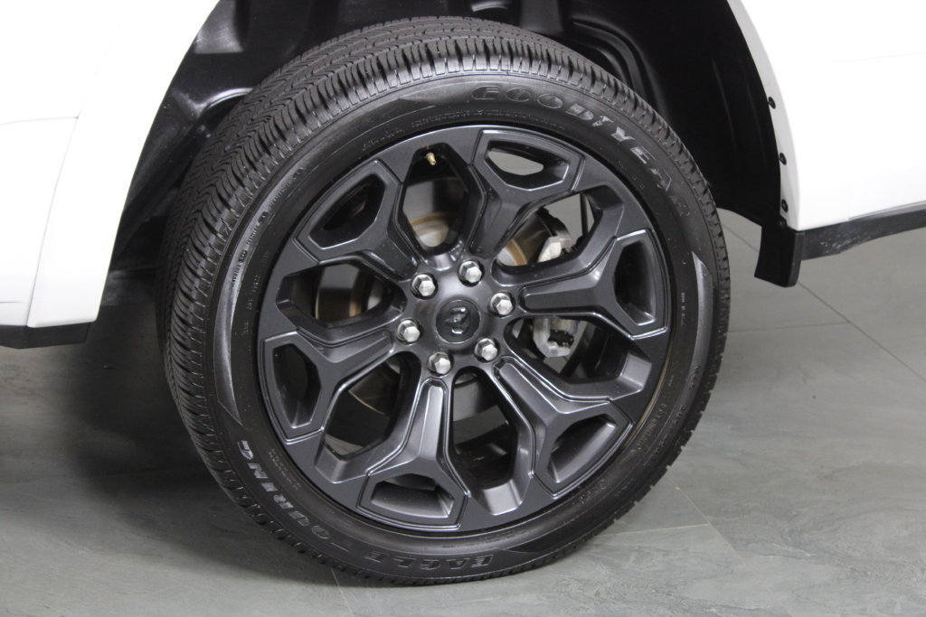 Used 2024 RAM 1500 Limited AWD/4WD image 14
