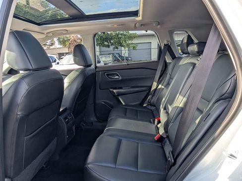 Used 2021 Nissan Rogue SL image 12