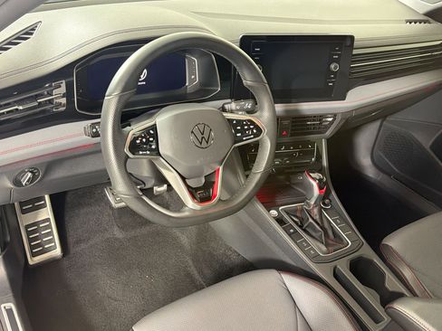 Used 2025 Volkswagen Jetta GLI Autobahn FWD image 4