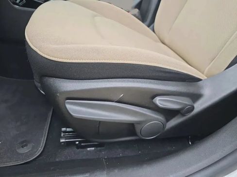 Used 2020 Jeep Renegade Sport w/ Sport Appearance Group FWD image 16