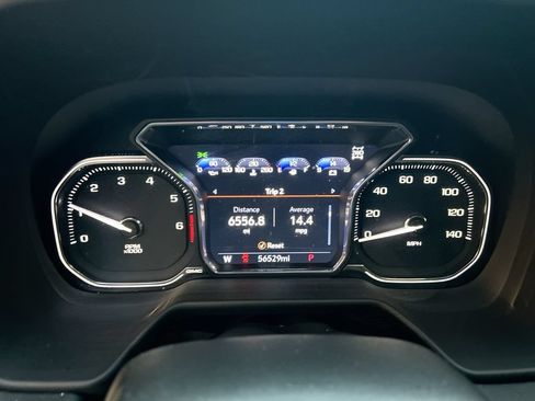 Used 2021 GMC Yukon SLT w/ SLT Premium Package AWD/4WD image 16