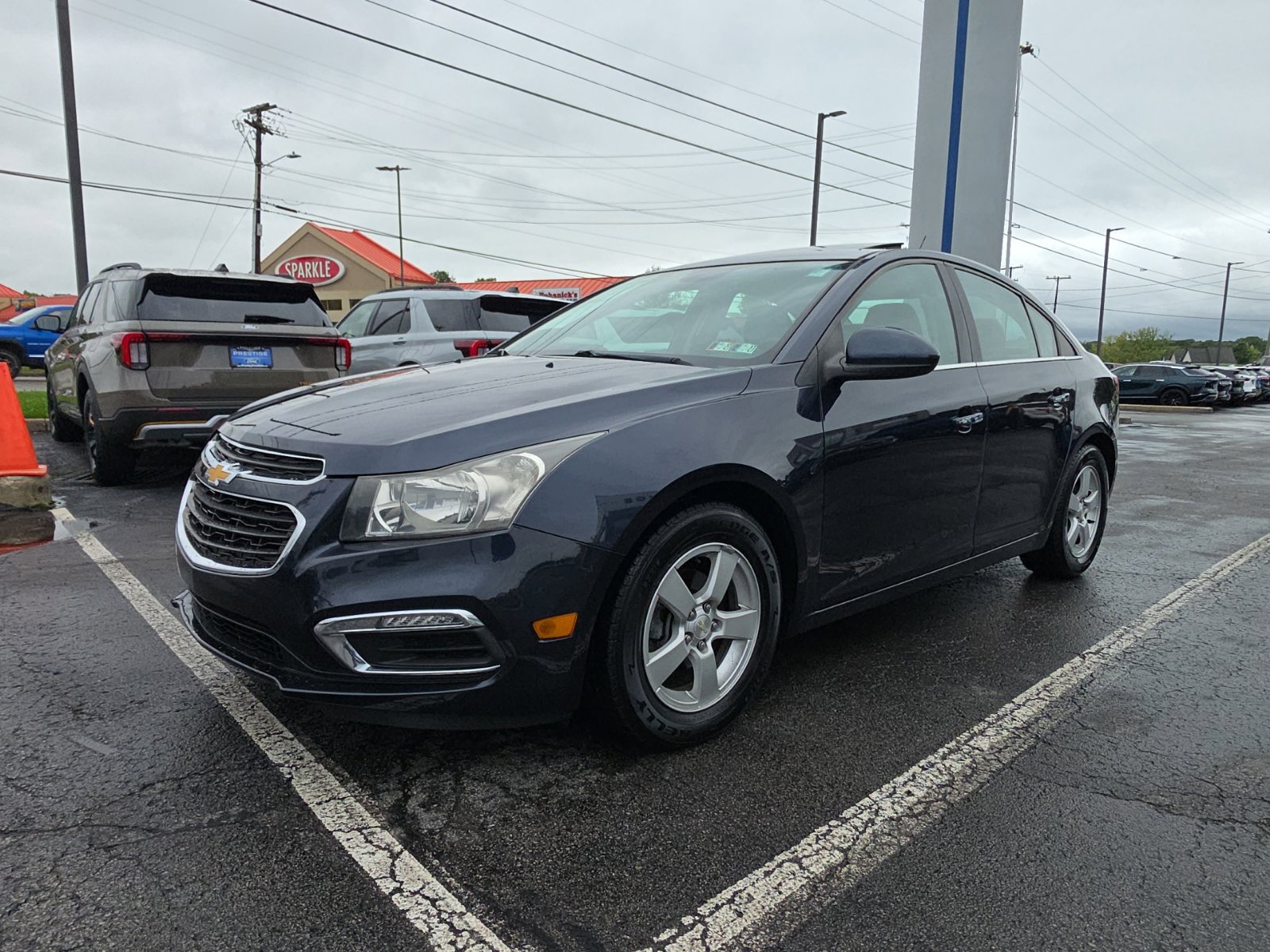 Used 2016 Chevrolet Cruze LT w/ Sun And Sound Package FWD image 10
