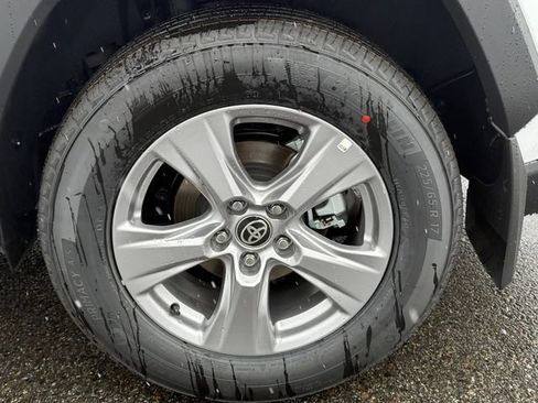 New 2025 Toyota RAV4 XLE image 17